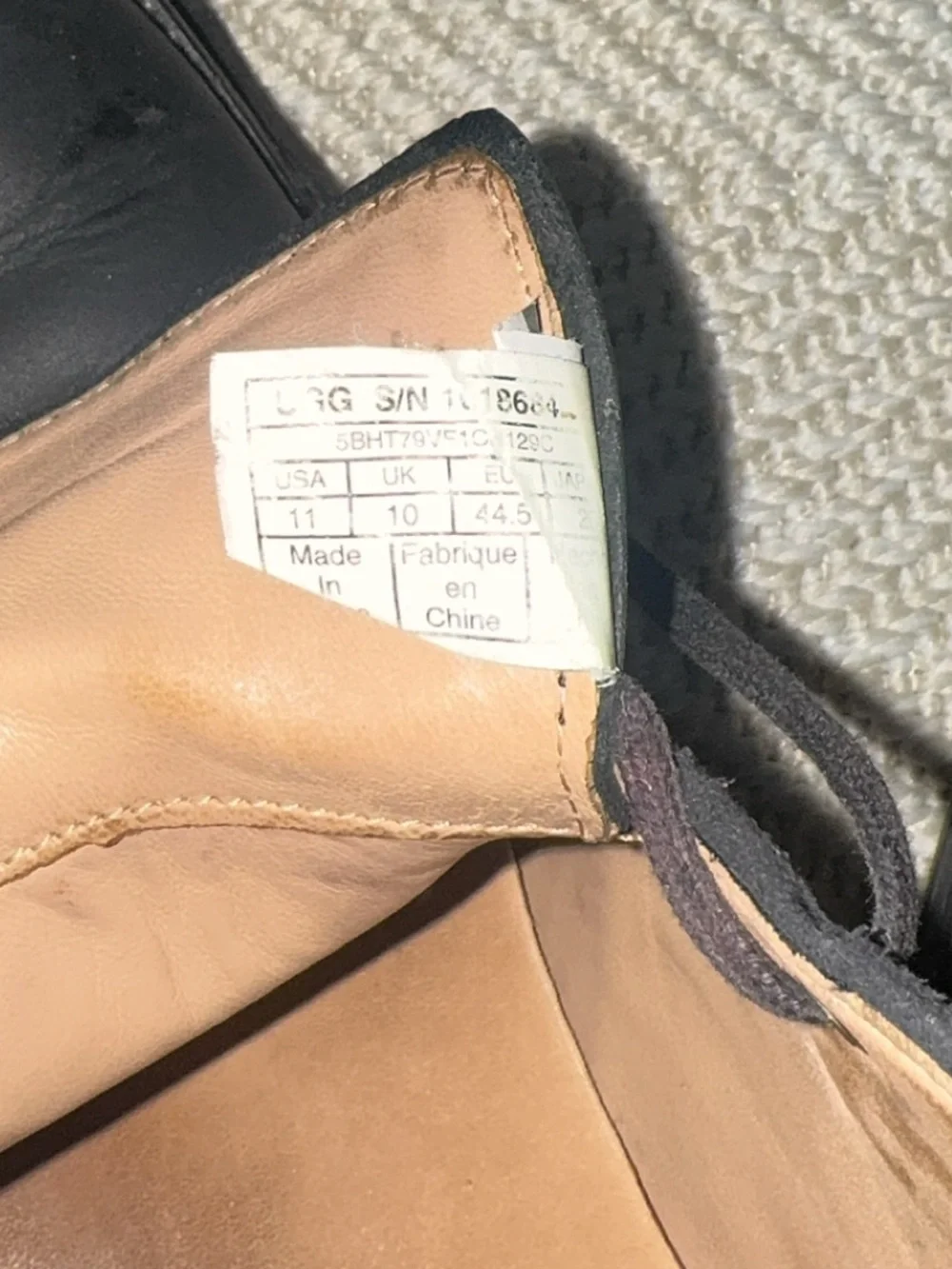 UGG Dagmann Chukka Leather Boots Size 11